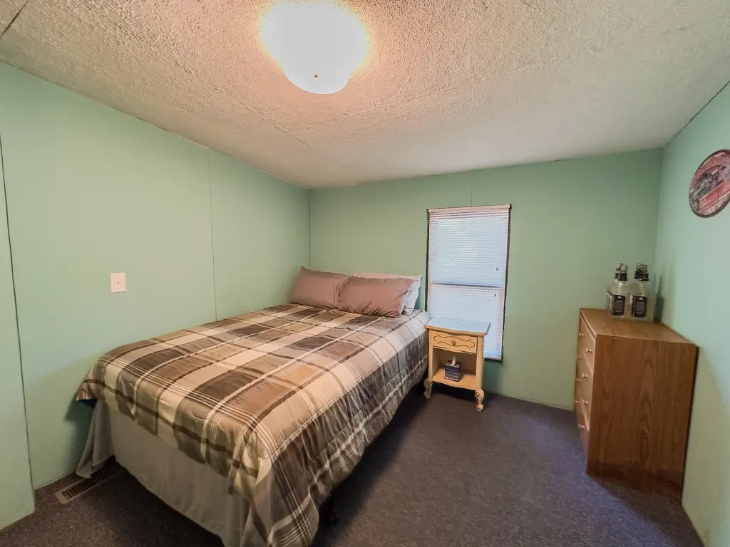 432 N Lake Drive Burnside KY 42519