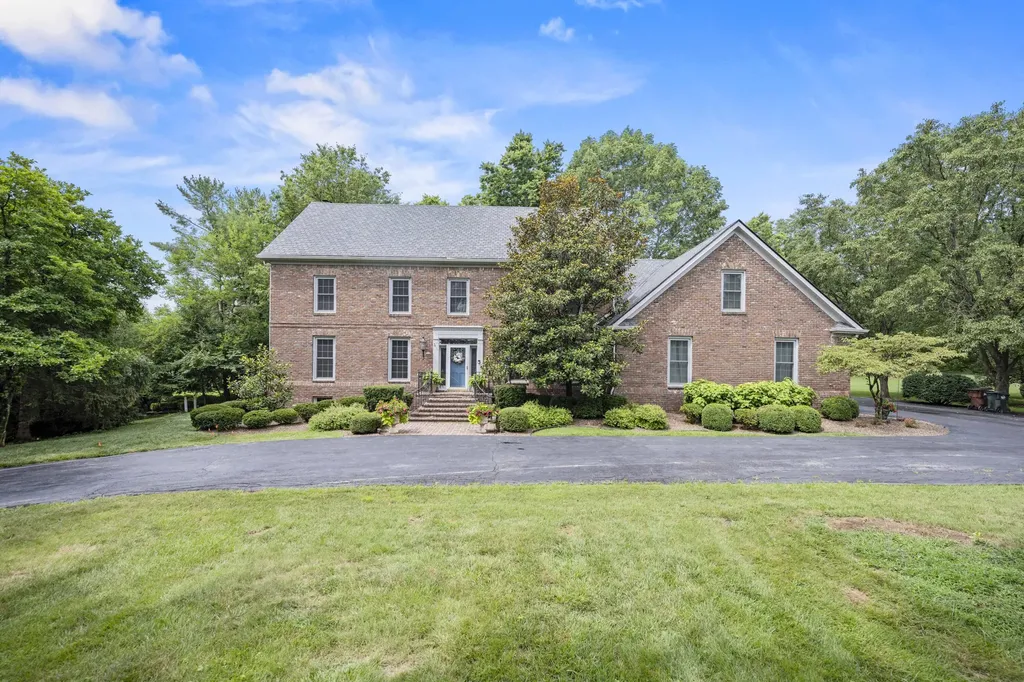 1788 Bahama Road Lexington KY 40509