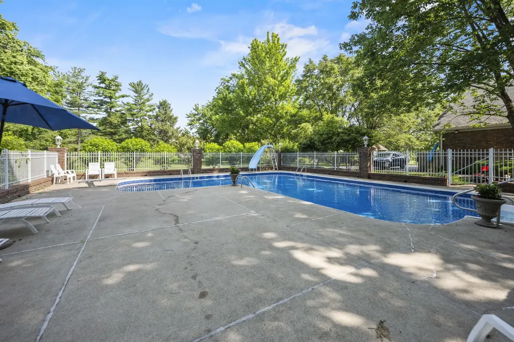 1788 Bahama Road Lexington KY 40509