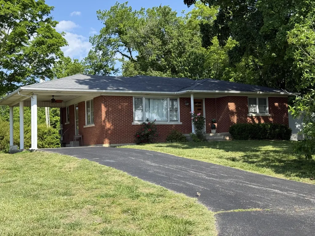 2413 Us-127 Russell Springs KY 42642