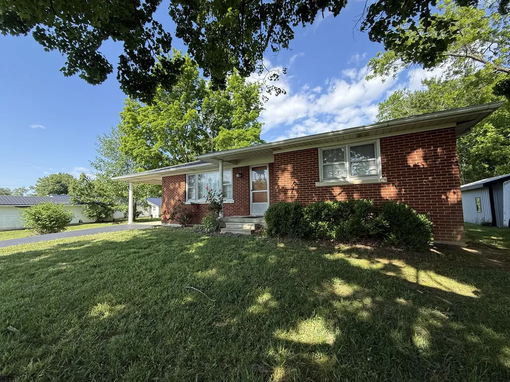 2413 Us-127 Russell Springs KY 42642