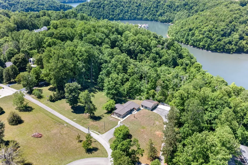 308 Dale Hollow Manor Road Albany KY 42602