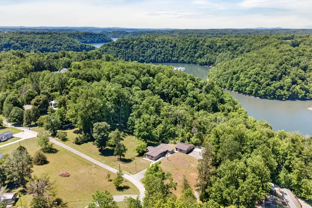 308 Dale Hollow Manor Road Albany KY 42602