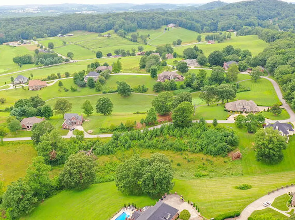 54 Oakwood Drive London KY 40744