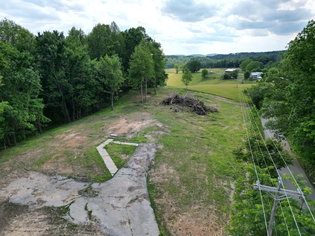 1879 Eatontown Road Corbin KY 40701