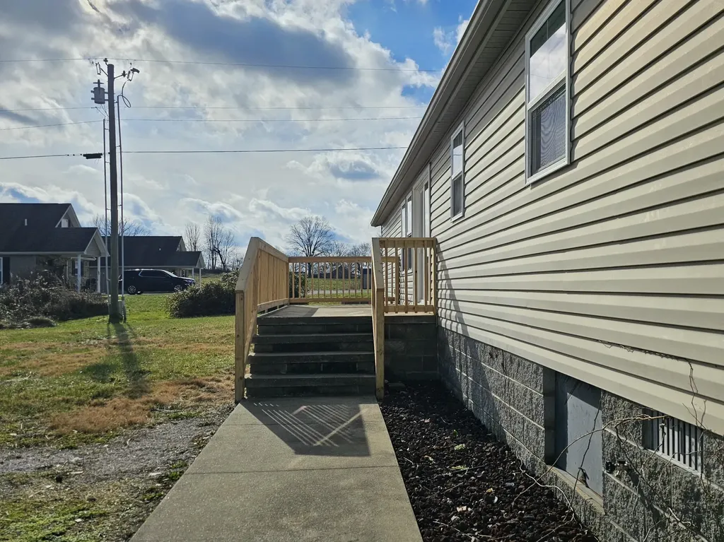 420 Bluebank Road Morehead KY 40351