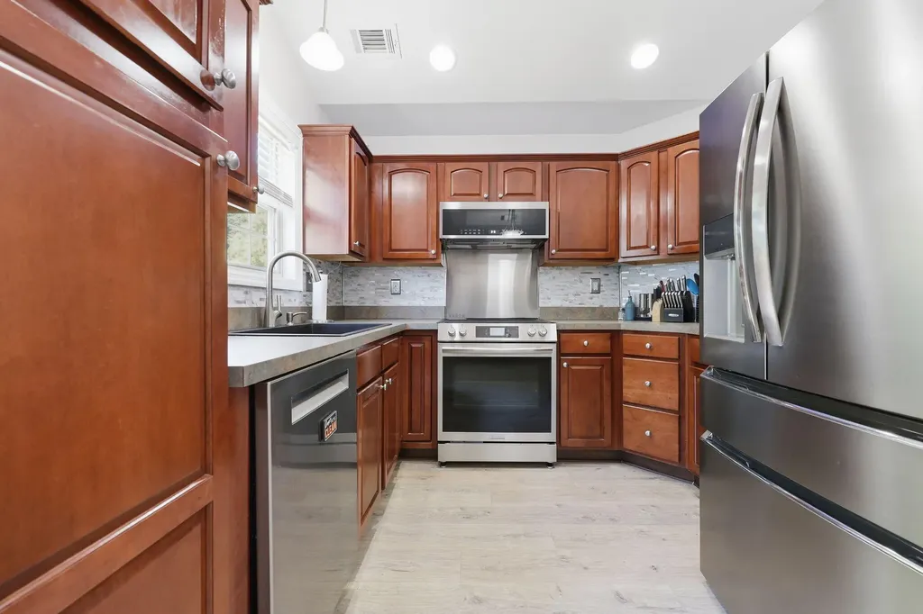 157 Leatherwood Lane Lexington KY 40511