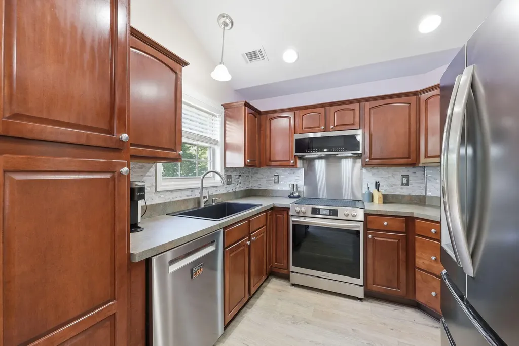 157 Leatherwood Lane Lexington KY 40511