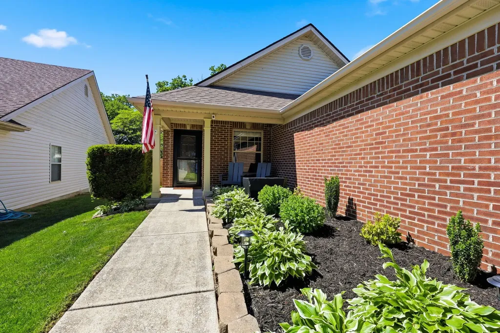 157 Leatherwood Lane Lexington KY 40511