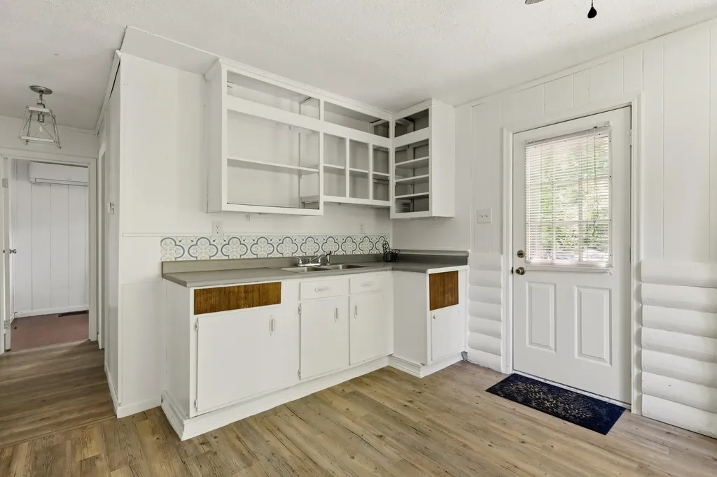 425 Corinth Shore Drive Corinth KY 41010