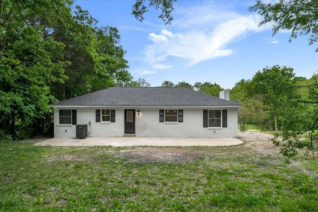 210 Helm Street Stanford KY 40484