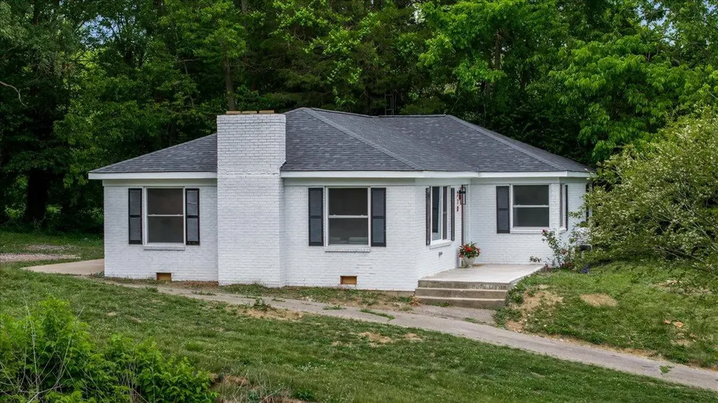 210 Helm Street Stanford KY 40484
