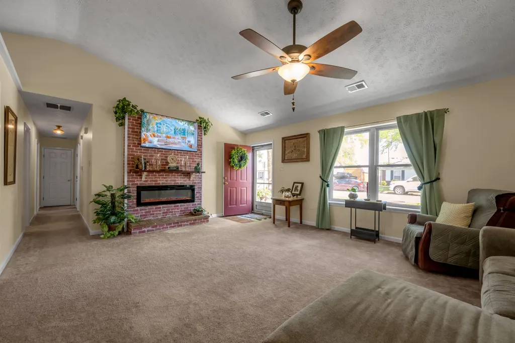 102 Parkwood Drive Wilmore KY 40390