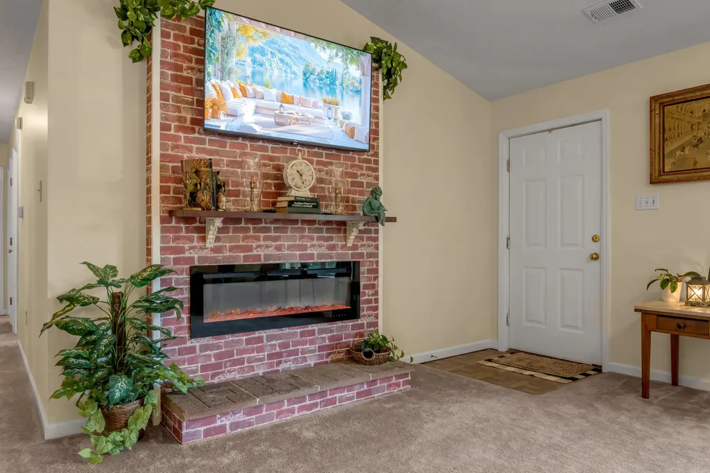 102 Parkwood Drive Wilmore KY 40390
