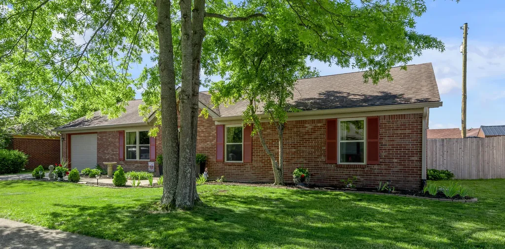 102 Parkwood Drive Wilmore KY 40390