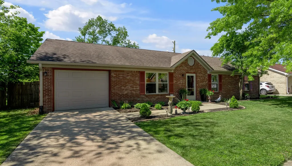 102 Parkwood Drive Wilmore KY 40390