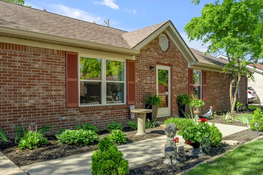102 Parkwood Drive Wilmore KY 40390