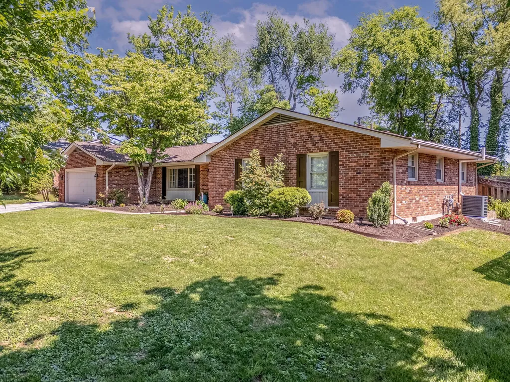 733 Malabu Drive Lexington KY 40502