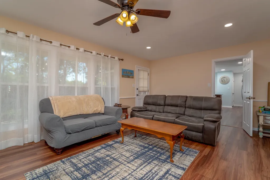 733 Malabu Drive Lexington KY 40502