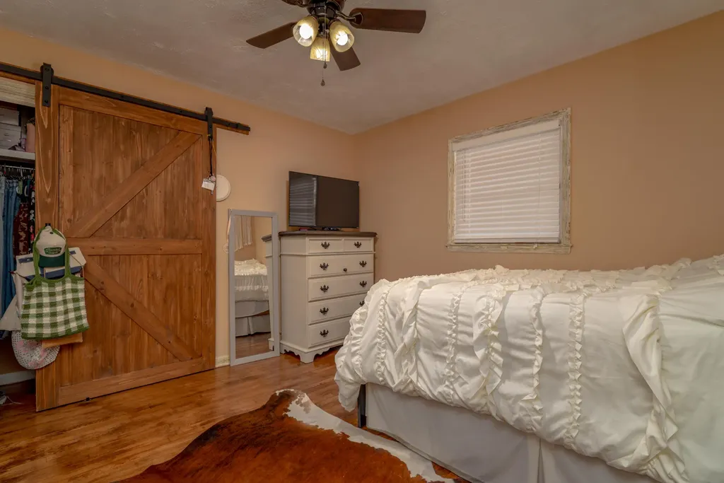 733 Malabu Drive Lexington KY 40502