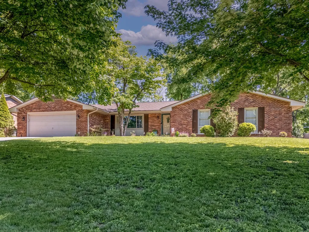 733 Malabu Drive Lexington KY 40502