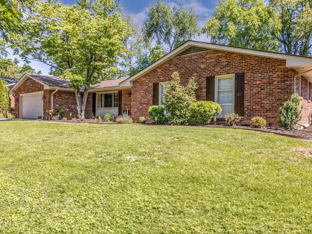 733 Malabu Drive Lexington KY 40502