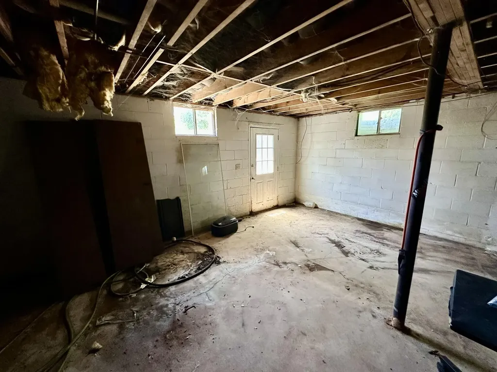 1364 Kentucky Highway 2750 Crab Orchard KY 40419