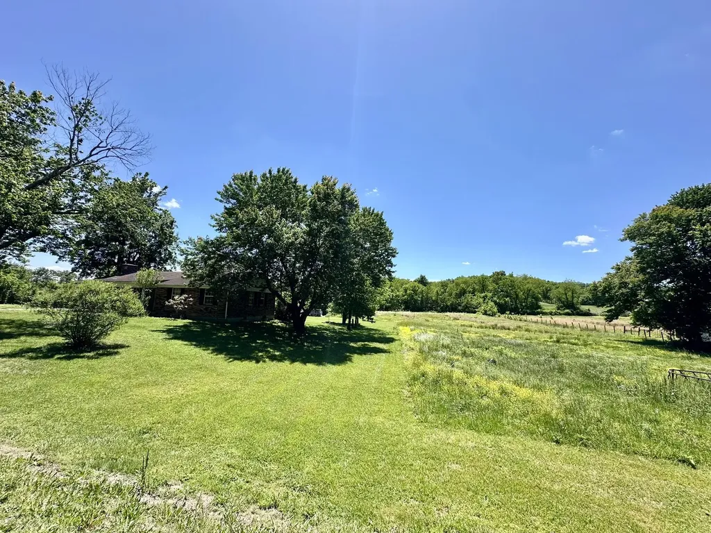 1364 Kentucky Highway 2750 Crab Orchard KY 40419