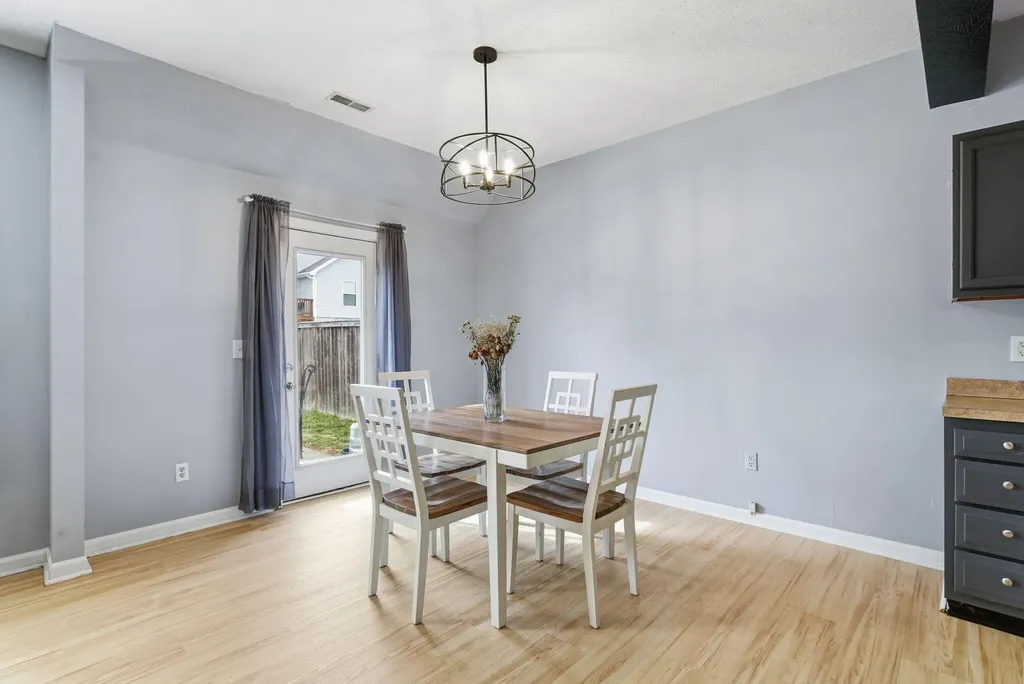 728 Burgess Avenue Lexington KY 40511