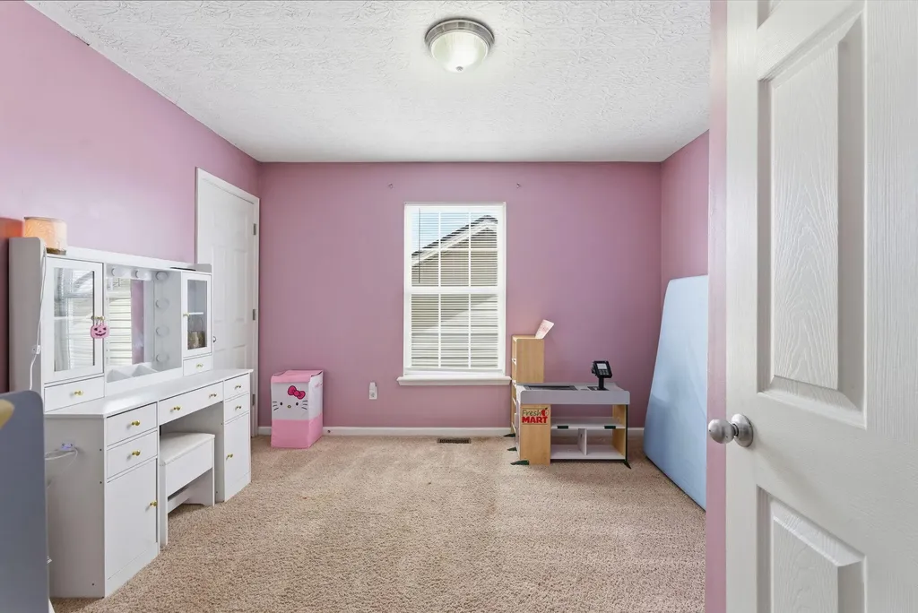 728 Burgess Avenue Lexington KY 40511