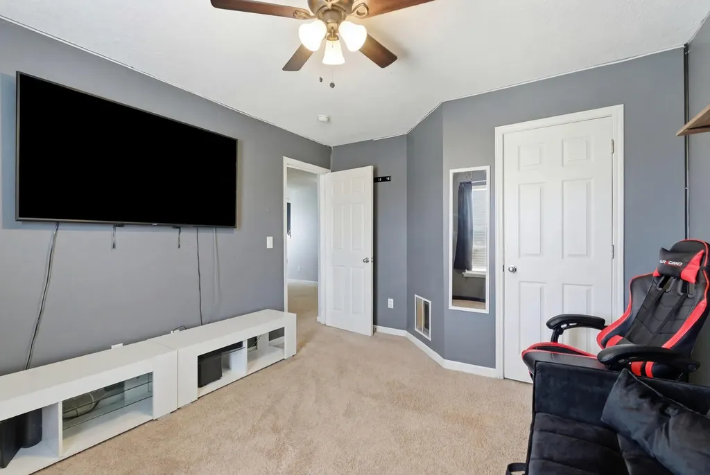 728 Burgess Avenue Lexington KY 40511