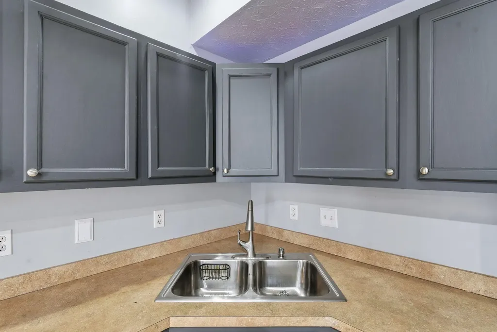 728 Burgess Avenue Lexington KY 40511