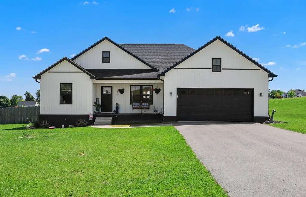 115 Gracelynn Circle Harrodsburg KY 40330