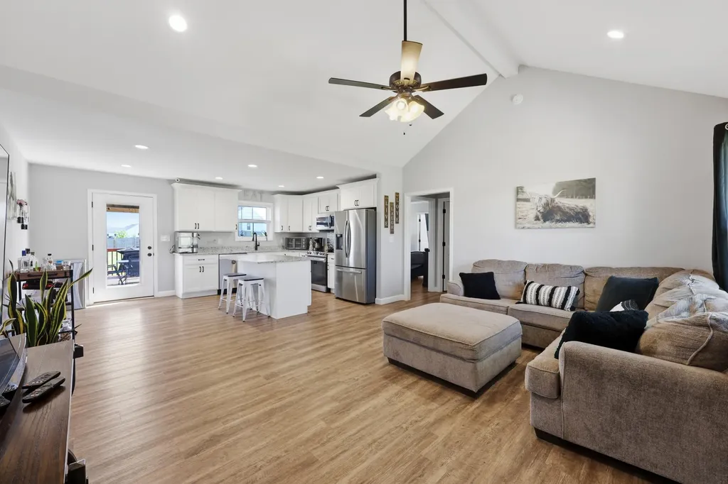 115 Gracelynn Circle Harrodsburg KY 40330