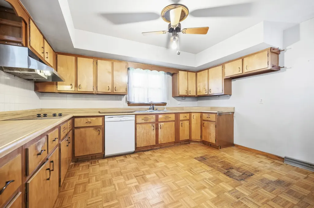 409 Springfield Drive Richmond KY 40475