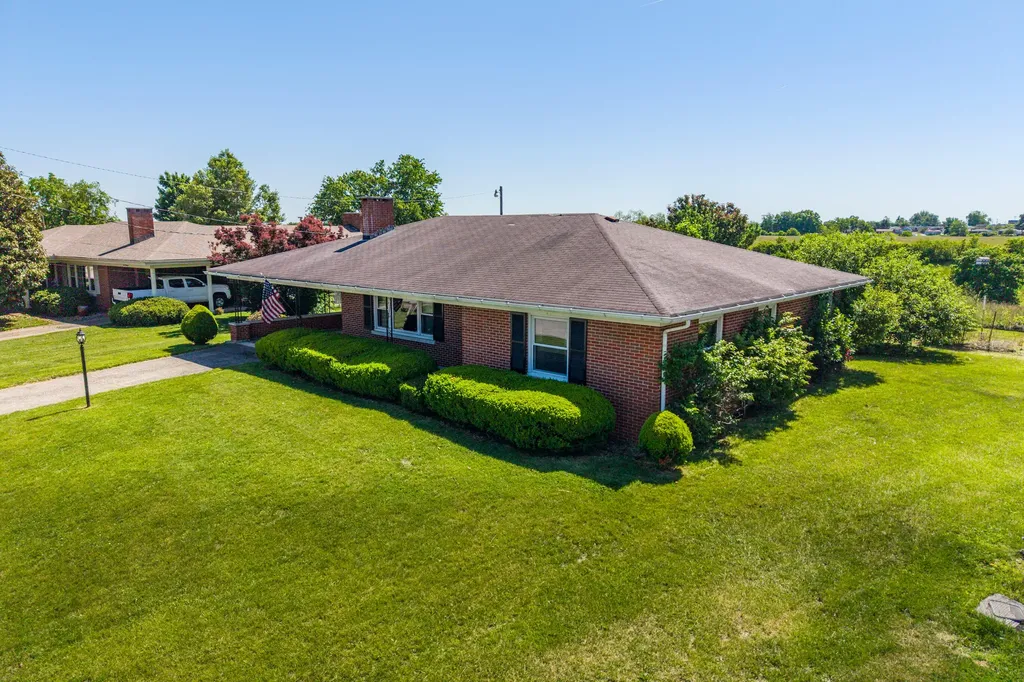 409 Springfield Drive Richmond KY 40475