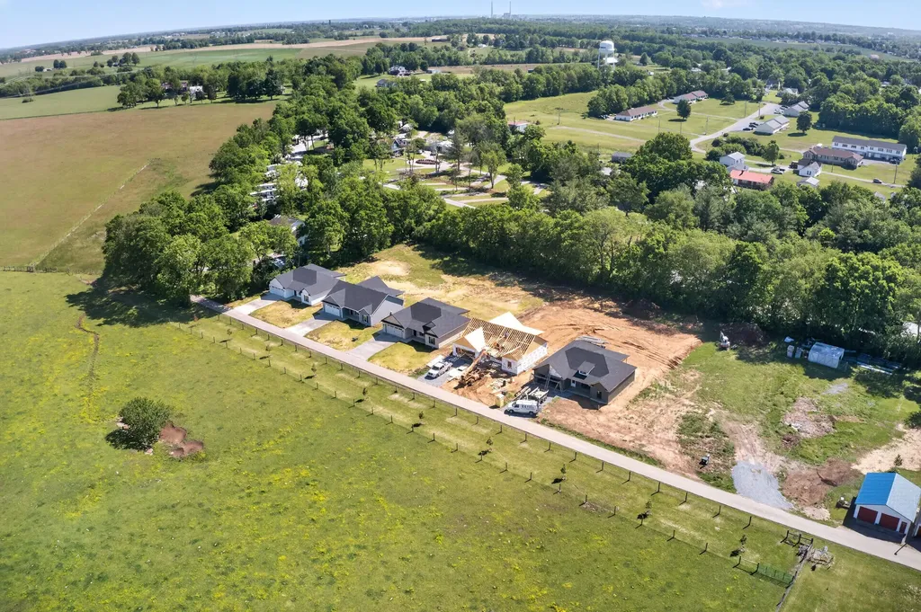 129 Maude Lane Harrodsburg KY 40330
