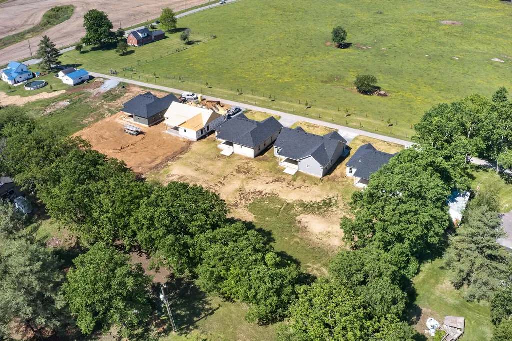 129 Maude Lane Harrodsburg KY 40330