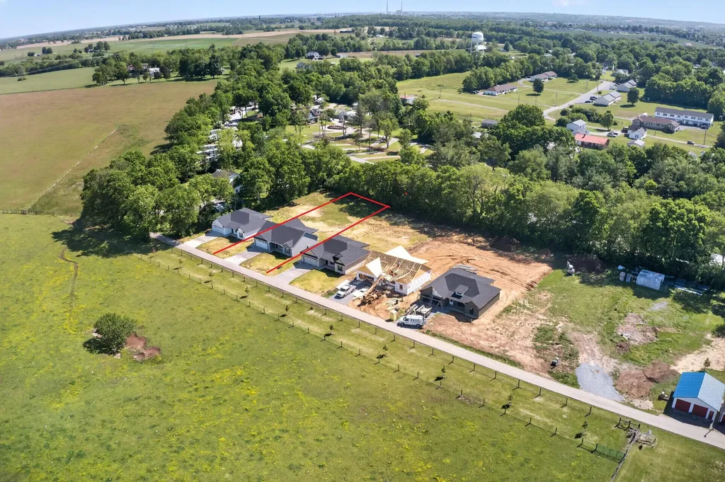 141 Maude Lane Harrodsburg KY 40330