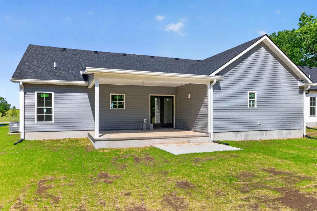 141 Maude Lane Harrodsburg KY 40330