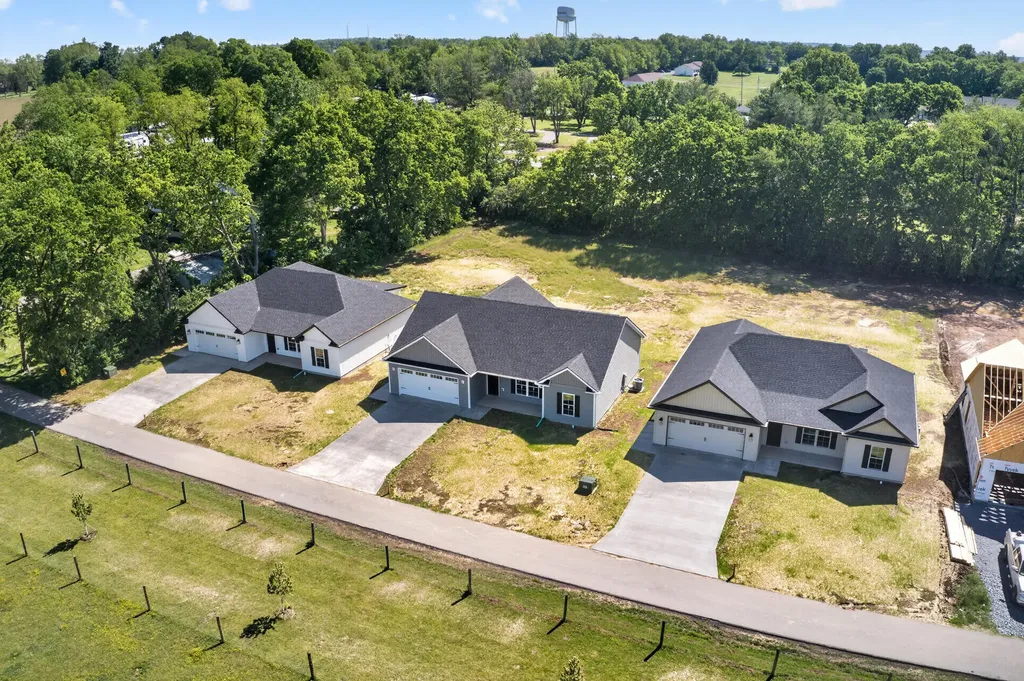141 Maude Lane Harrodsburg KY 40330