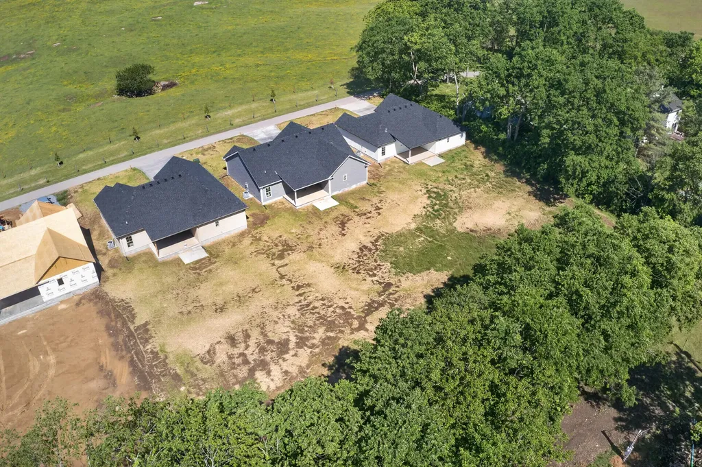 141 Maude Lane Harrodsburg KY 40330