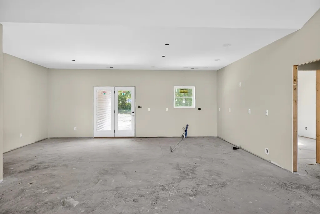 141 Maude Lane Harrodsburg KY 40330