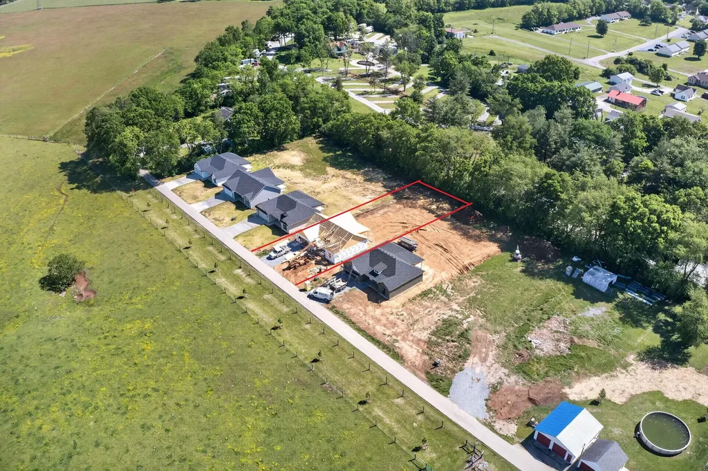133 Maude Lane Harrodsburg KY 40330