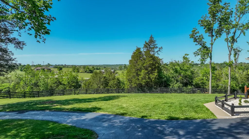 130 Beaver Drive Richmond KY 40475