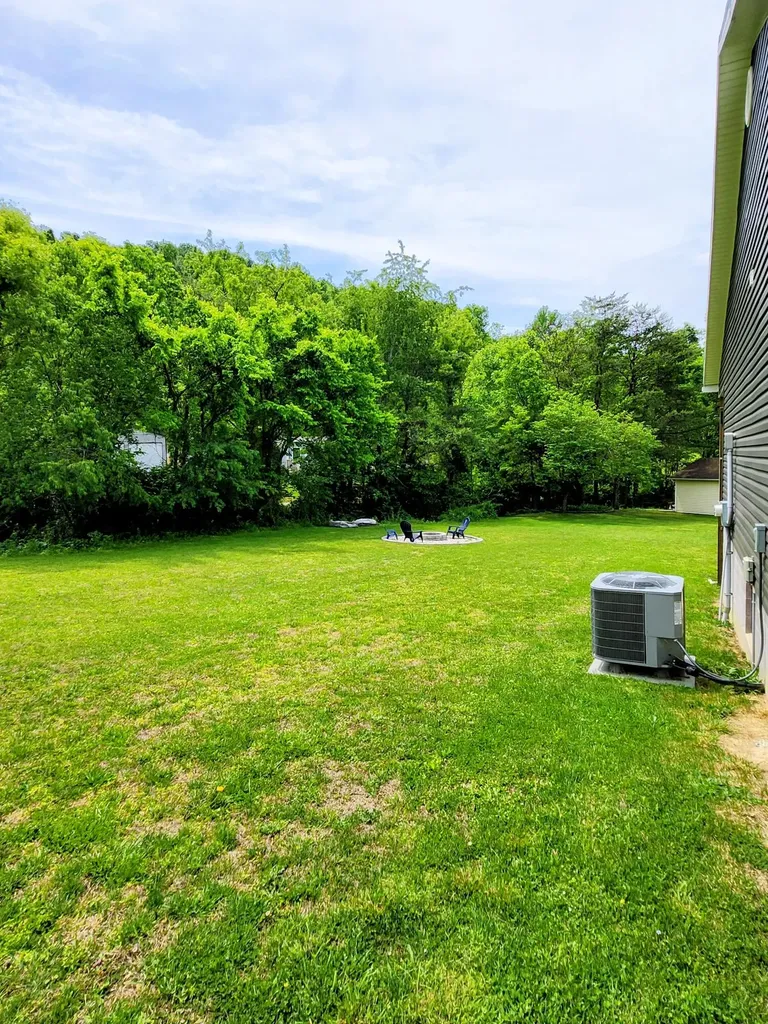 20 Allie Lane Stanton KY 40380