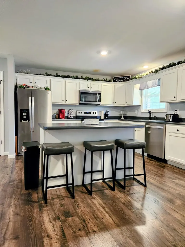 20 Allie Lane Stanton KY 40380
