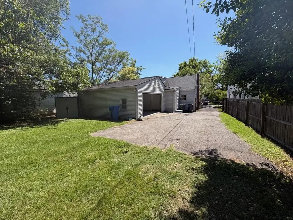 1657 Liberty Road Lexington KY 40505