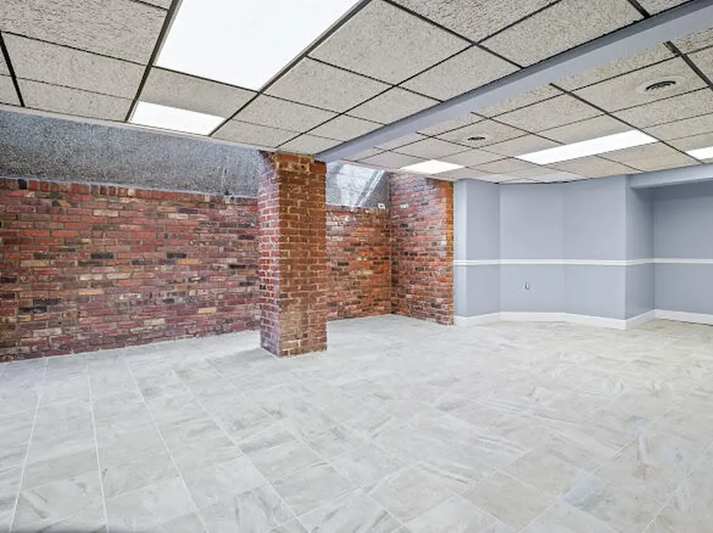 105 W 5th Street London KY 40741