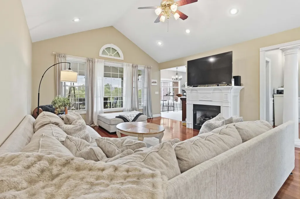 1224 Whitson School Road London KY 40741